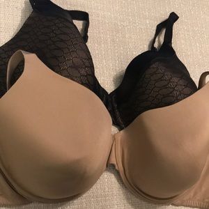 LOT of Two Maidenform Bras